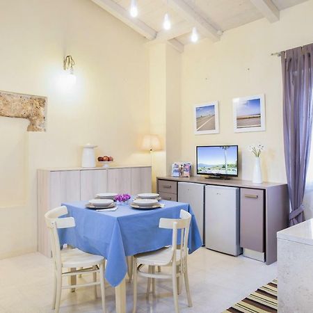 Iolanda Apartment 30M From Seaside Alghero Buitenkant foto